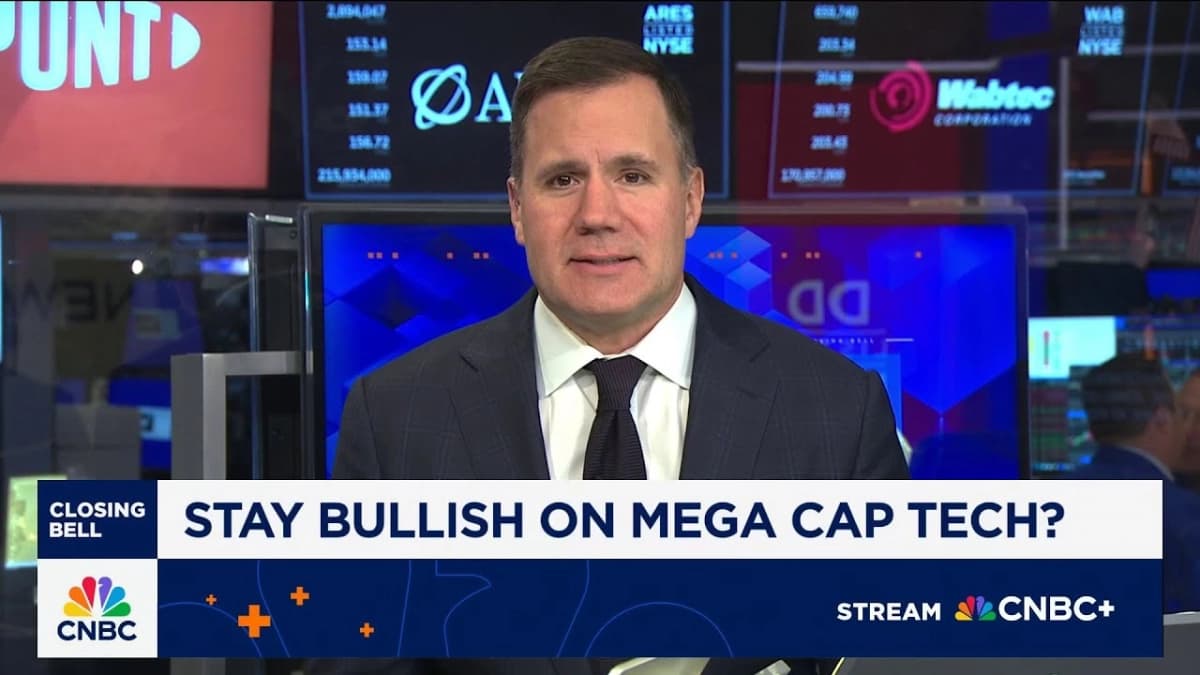 Goldman Sachs on AI Trade: Why Mega-Cap Momentum Persists