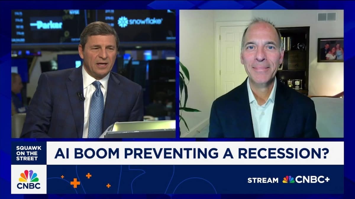 Moody's Analytics' Mark Zandi: Biggest risk to economy is correction in stocks focused on AI