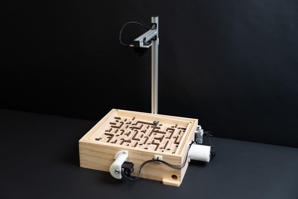 ETH Zurich Creates Deep Reinforcement Learning Based Robot that Plays Labyrinth Marble Game